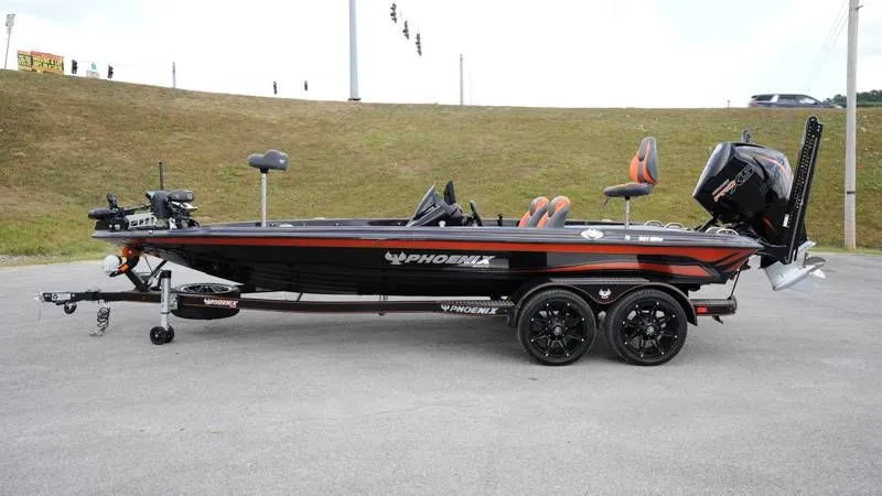 Slide: The Image of Phoenix Bass Boat 921 Elite 2023 - 13