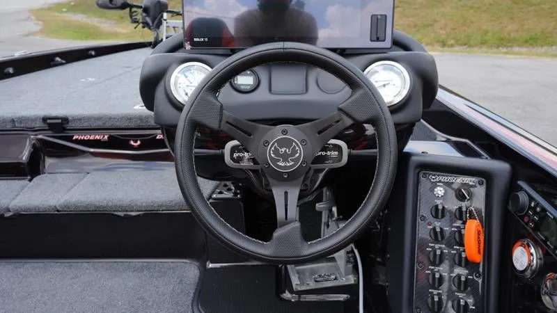 Slide: The Image of Phoenix Bass Boat 921 Elite 2023 - 28