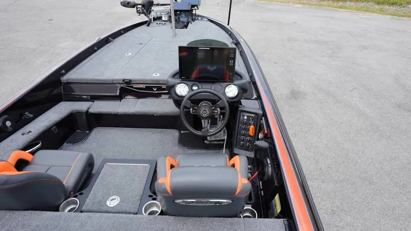 Slide: The Image of Phoenix Bass Boat 921 Elite 2023 - 30