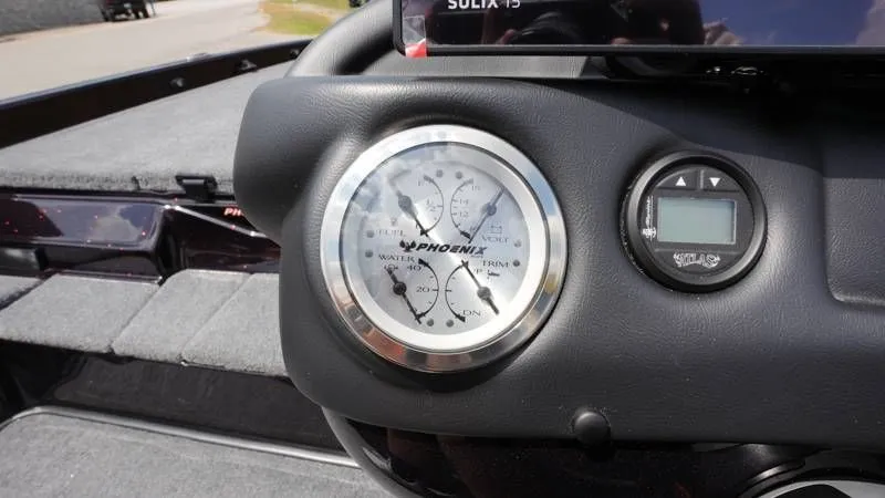 Slide: The Image of Phoenix Bass Boat 921 Elite 2023 - 64