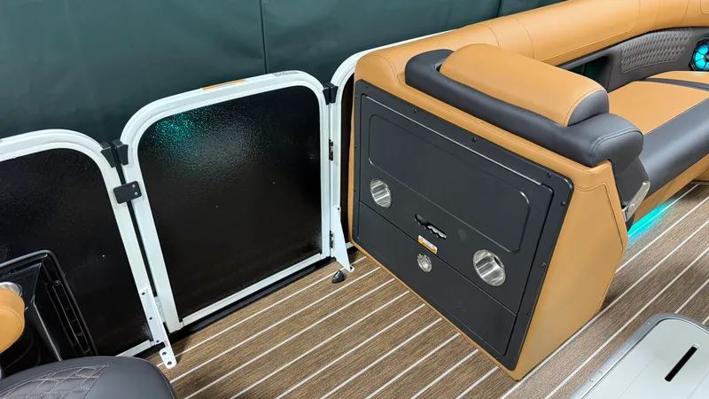 Slide: The Image of Premier 250SOLARIS 2027 - 28