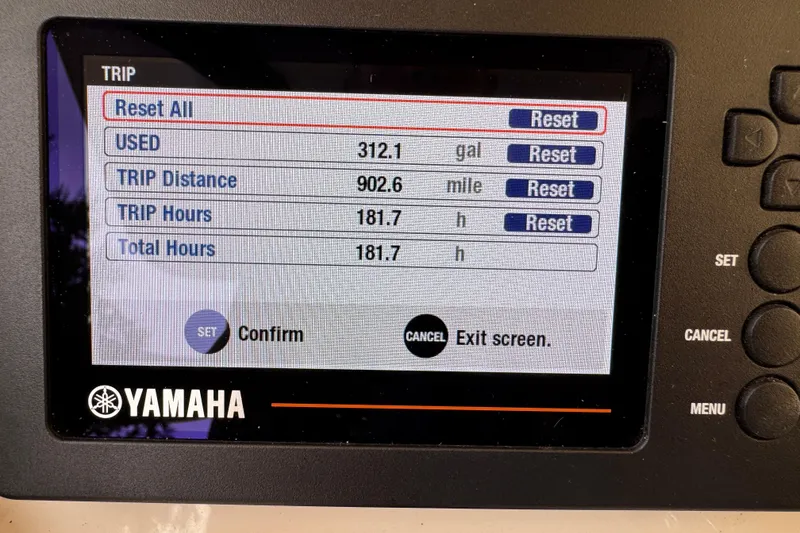 Slide: The Image of Yamaha display showing trip data: 312.1 gallons used, 902.6 miles, 181.7 hours. Scout 235 XSF 2020. - 19