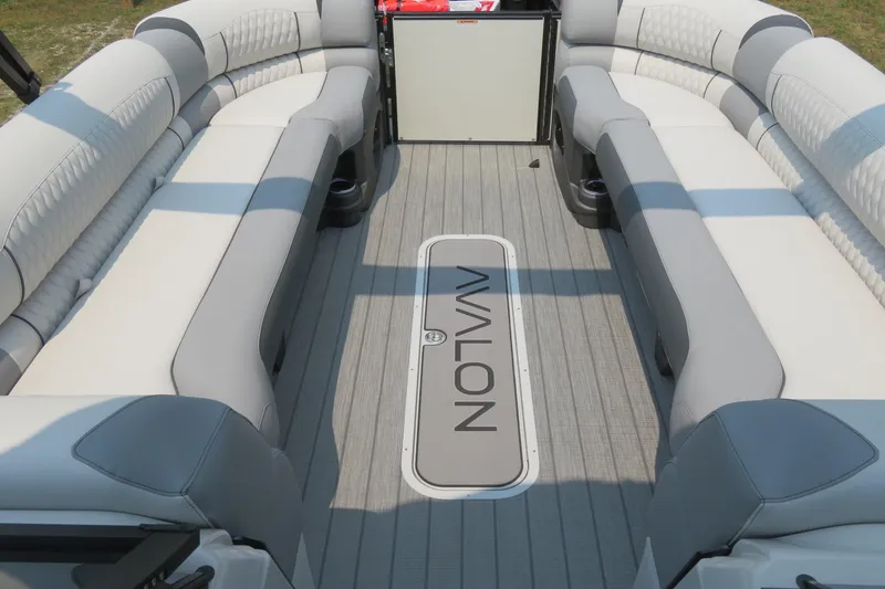 Slide: The Image of 2026 Avalon 2785 Excalibur LTD Quad Lounger interior, featuring spacious seating and modern design. - 17