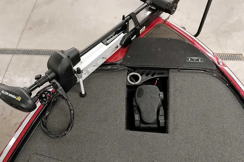 Slide: The Image of 2022 Nitro Z19 SC boat with Minn Kota trolling motor and foot pedal on deck. - 24