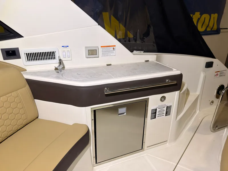 Slide: The Image of Sea Ray Sundancer 320 Outboard 2026 - 13