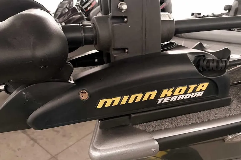 Slide: The Image of Minn Kota Terrova motor on 2016 Lund 2075 Pro Guide boat. - 8