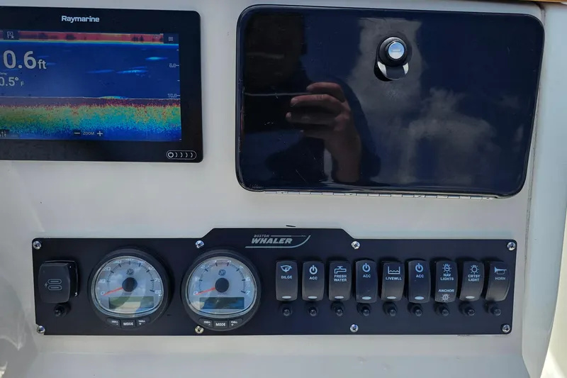 Slide: The Image of Boston Whaler 210 Dauntless 2018 - 19