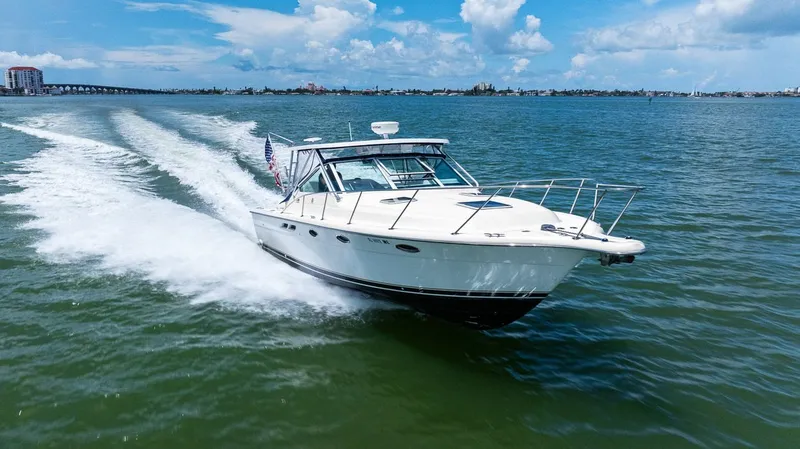 Slide: The Image of Tiara 3100 Open 2003 - 25