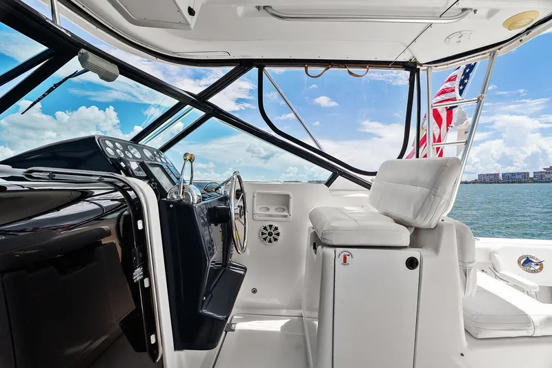 Slide: The Image of Tiara 3100 Open 2003 - 35