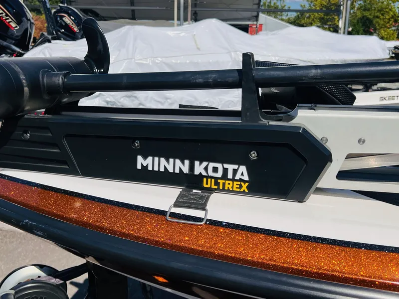 Slide: The Image of Skeeter ZX190 2010 - 13