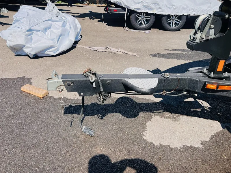 Slide: The Image of Skeeter ZX190 2010 - 4