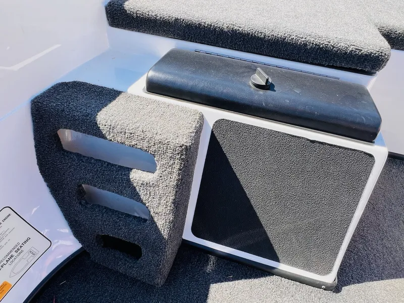 Slide: The Image of Skeeter ZX190 2010 - 6