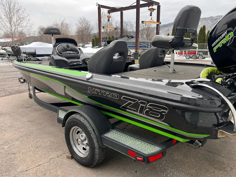 Slide: The Image of Nitro Z18 2018 - 32