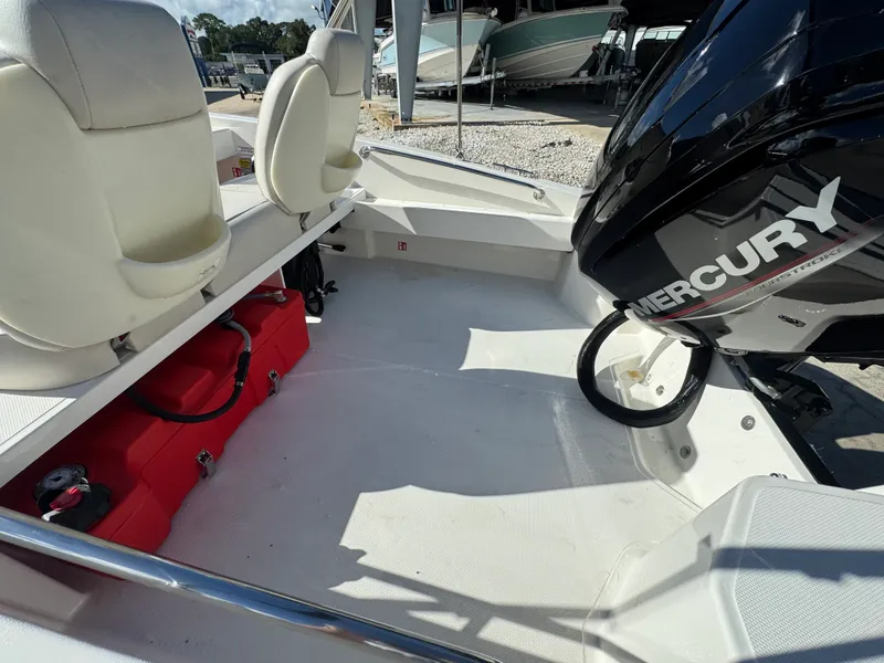 Slide: The Image of Boston Whaler 160 Super Sport 2027 - 4