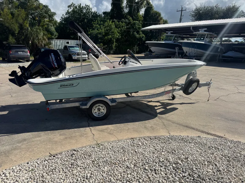 Slide: The Image of Boston Whaler 160 Super Sport 2027 - 1