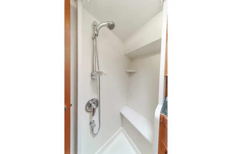 Slide: The Image of Guest stateroom shower - 30