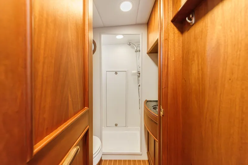 Slide: The Image of Aft head - 45