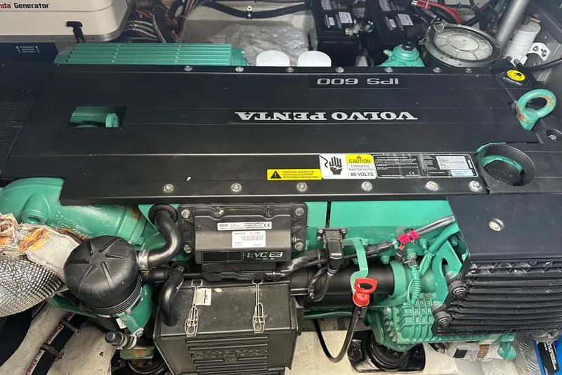 Slide: The Image of Volvo Penta IPS 600 engine in 2017 Bavaria Virtess 420 Fly yacht. - 40