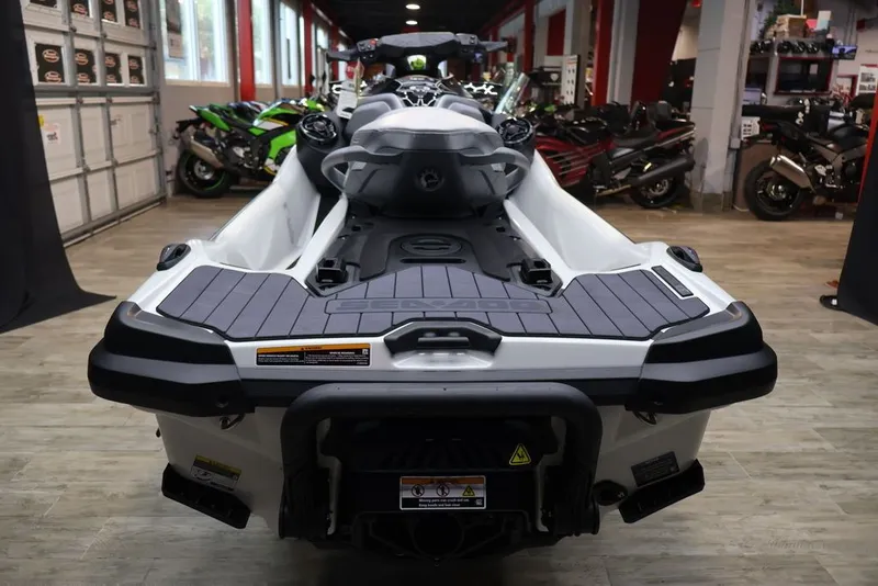 Slide: The Image of Sea-Doo GTX™ Limited 325 White Pearl Premium 2025 - 7