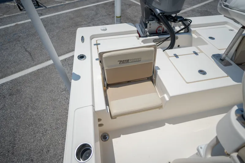Slide: The Image of Pathfinder 2200 TRS 2016 - 23