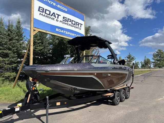 Slide: The Image of Tigé 25ZX 2023 - 2