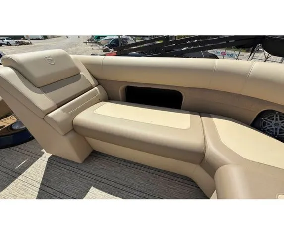 Slide: The Image of Premier 230 SunSation RF 2024 - 10