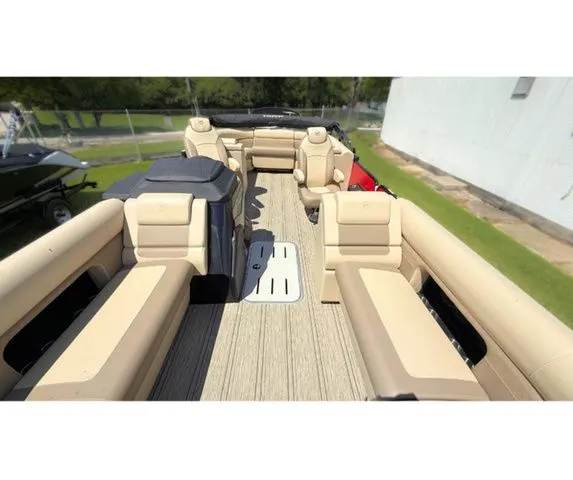 Slide: The Image of Premier 230 SunSation RF 2024 - 4