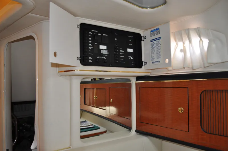 Slide: The Image of Sea Ray 290 Sundancer 2001 - 7