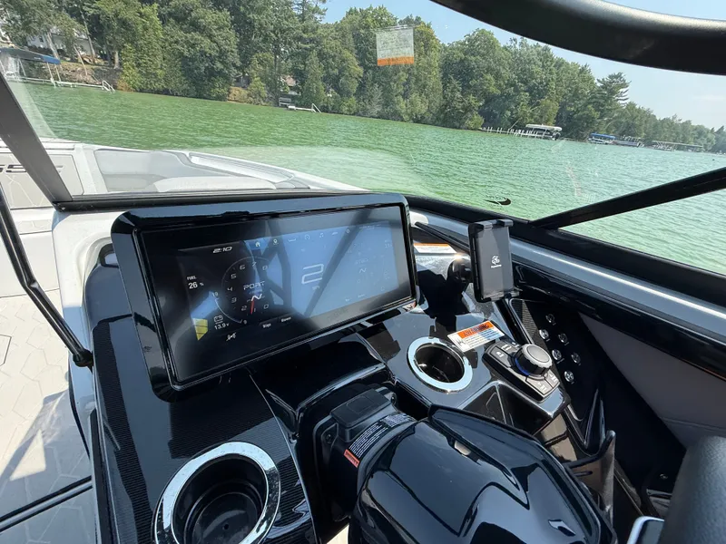 Slide: The Image of Yamaha 255 XD 2025 - 13