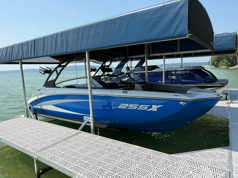 Slide: The Image of Yamaha 255 XD 2025 - 24