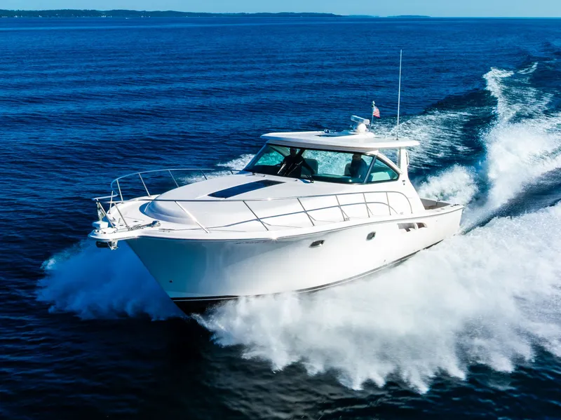 Slide: The Image of Tiara 4300 Open 2020 - 13