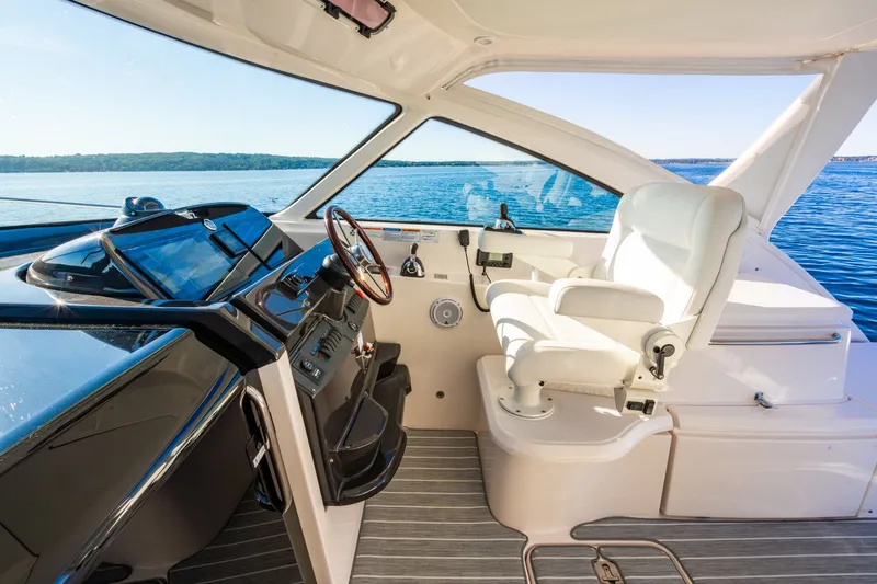 Slide: The Image of Tiara 4300 Open 2020 - 27