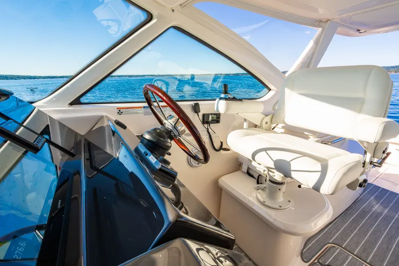 Slide: The Image of Tiara 4300 Open 2020 - 30