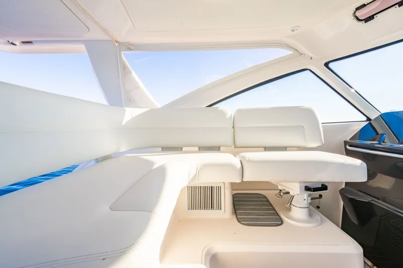 Slide: The Image of Tiara 4300 Open 2020 - 32