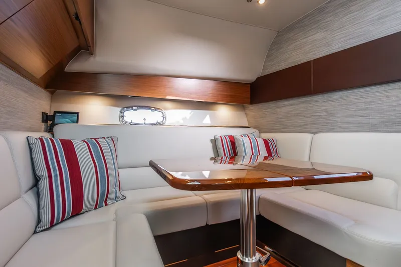 Slide: The Image of Tiara 4300 Open 2020 - 37