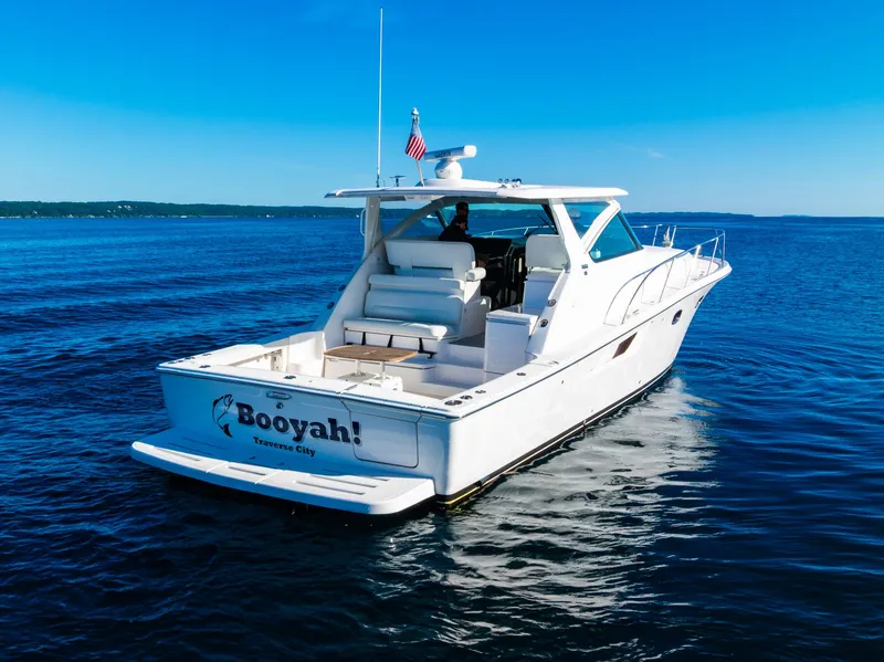 Slide: The Image of Tiara 4300 Open 2020 - 4