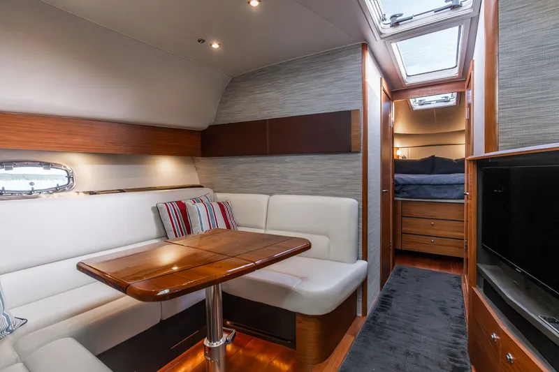 Slide: The Image of Tiara 4300 Open 2020 - 43