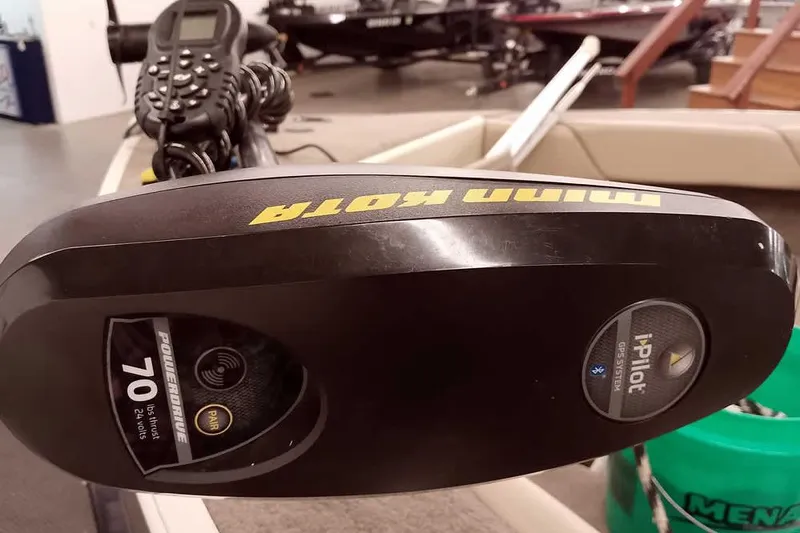 Slide: The Image of Minn Kota i-Pilot trolling motor on 2005 Monark King 185 boat, featuring 70 lbs thrust. - 11