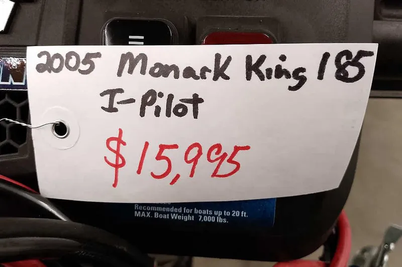 Slide: The Image of 2005 Monark King 185 I-Pilot for sale, priced at $15,995. - 4