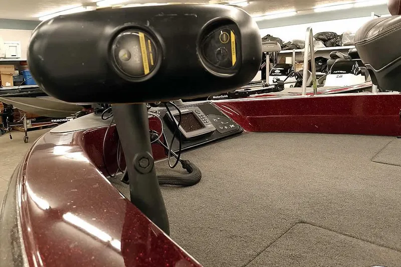 Slide: The Image of 2014 Ranger 621VS Fisherman boat interior with trolling motor and control panel. - 10