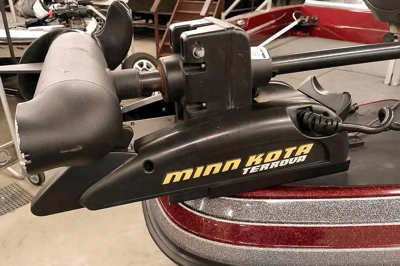Slide: The Image of Minn Kota Terrova motor on 2014 Ranger 621VS Fisherman boat. - 9