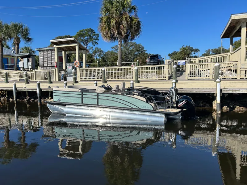 Slide: The Image of Harris Cruiser 230 2026 - 5