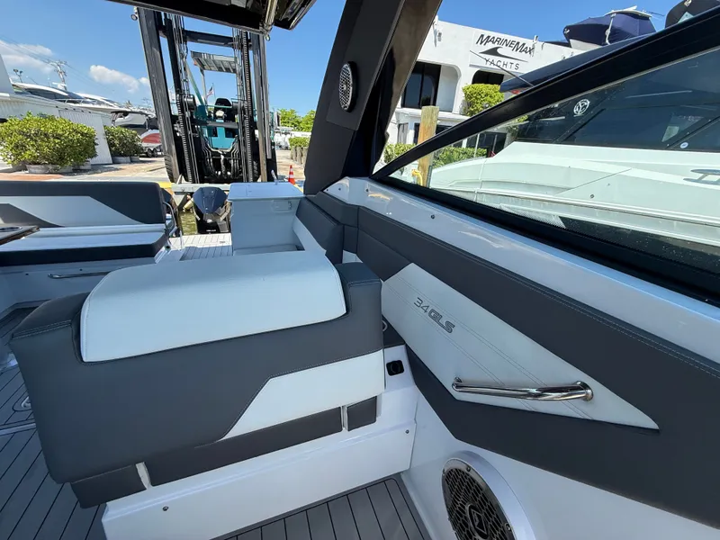 Slide: The Image of Cruisers 34 GLS OB 2022 - 45