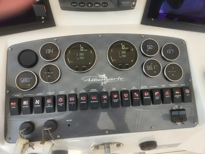 Slide: The Image of Albemarle 305 Express Fisherman 2002 - 14