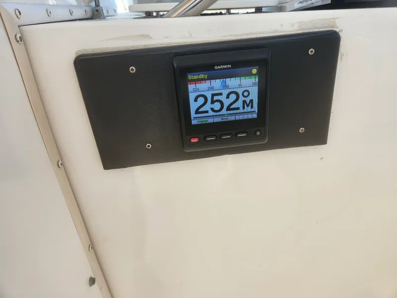 Slide: The Image of Albemarle 305 Express Fisherman 2002 - 15