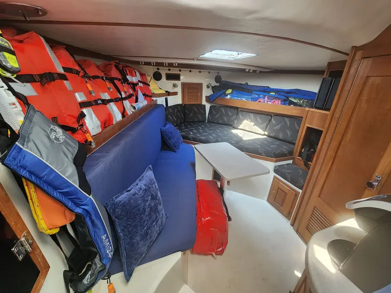 Slide: The Image of Albemarle 305 Express Fisherman 2002 - 20