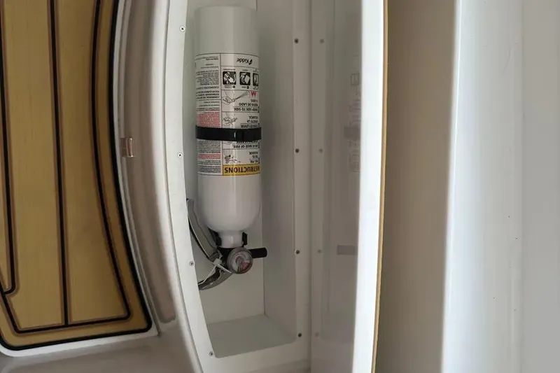 Slide: The Image of Fire extinguisher in 2025 HCB 39 Speciale boat compartment. - 21