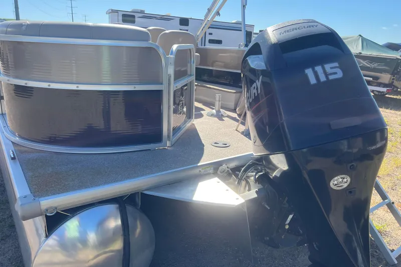 Slide: The Image of 2014 Misty Harbor 2285 Biscayne Bay CU pontoon boat with Mercury 115 outboard motor. - 8