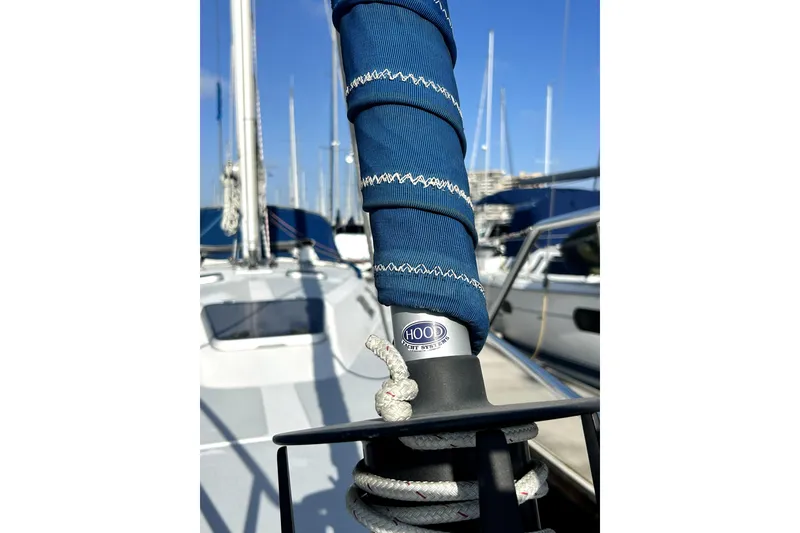 Slide: The Image of Close-up of a 1991 Catalina 42 MkII sailboat mast with Hood Yacht Systems. - 8