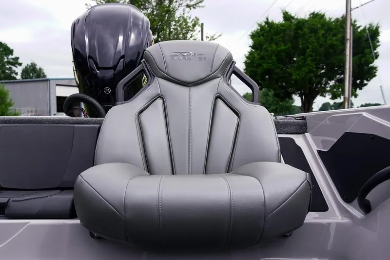 Slide: The Image of 2026 Skeeter ZXR20 SE boat seat with sleek design and comfortable padding. - 25